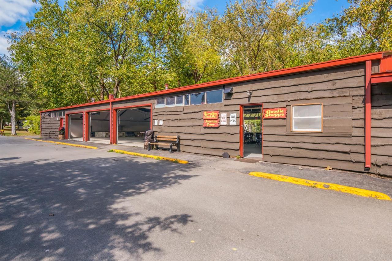 Rondout Valley Camping Resort Deluxe Park Model 11 Accord Экстерьер фото