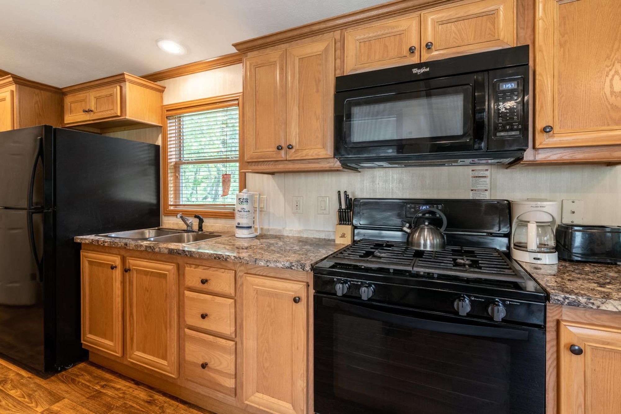 Rondout Valley Camping Resort Deluxe Park Model 11 Accord Номер фото